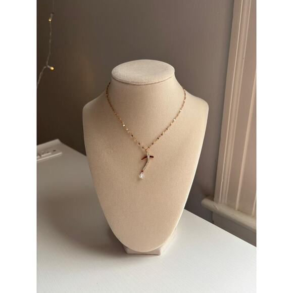 unbrand Jewelry - Rose Gold Curved Pendant Necklace Crystal Drop Dainty Elegant Jewelry